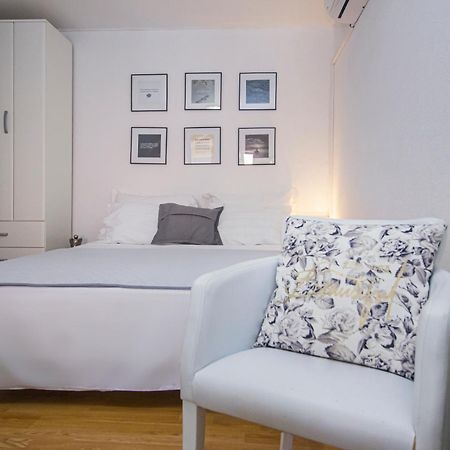 Apartmani Leo-Marin Макарська Екстер'єр фото