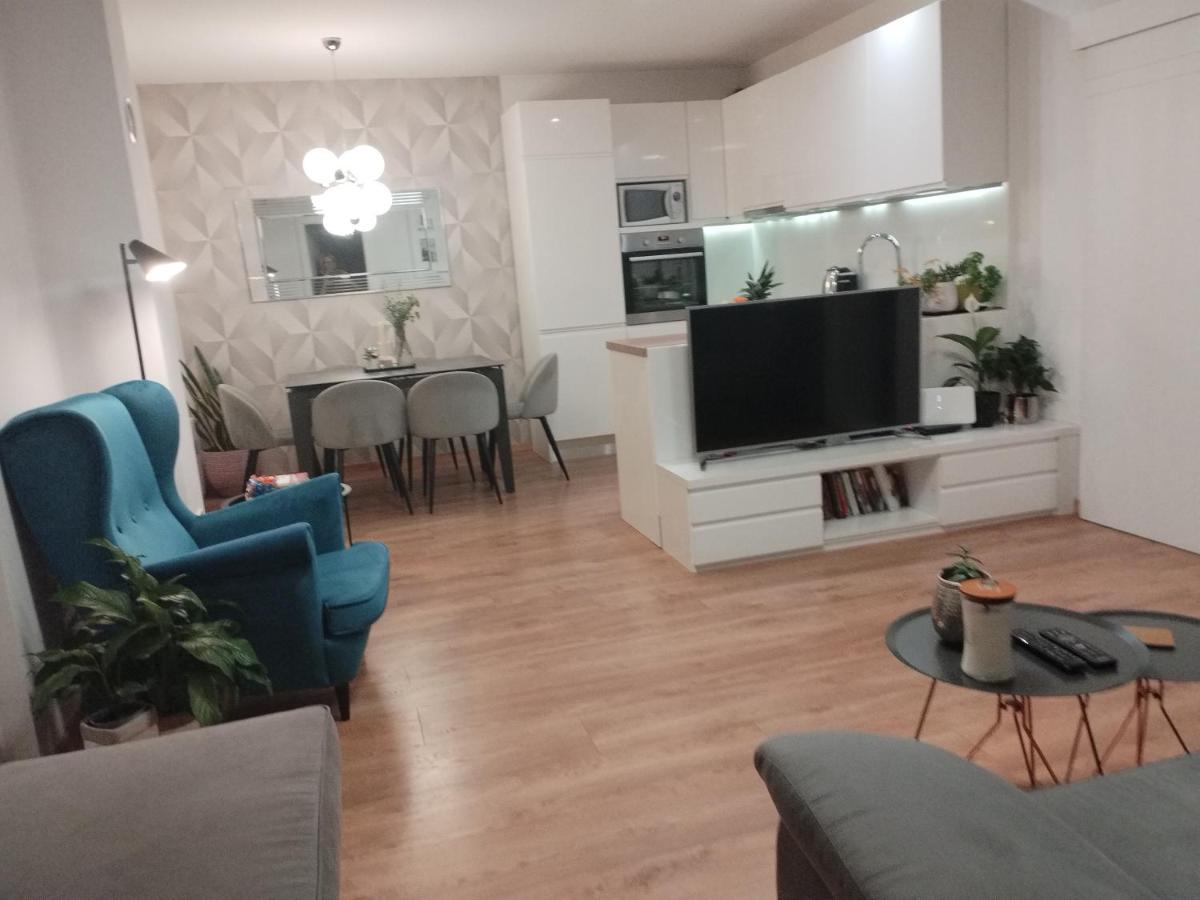 Apartmani Leo-Marin Макарська Екстер'єр фото