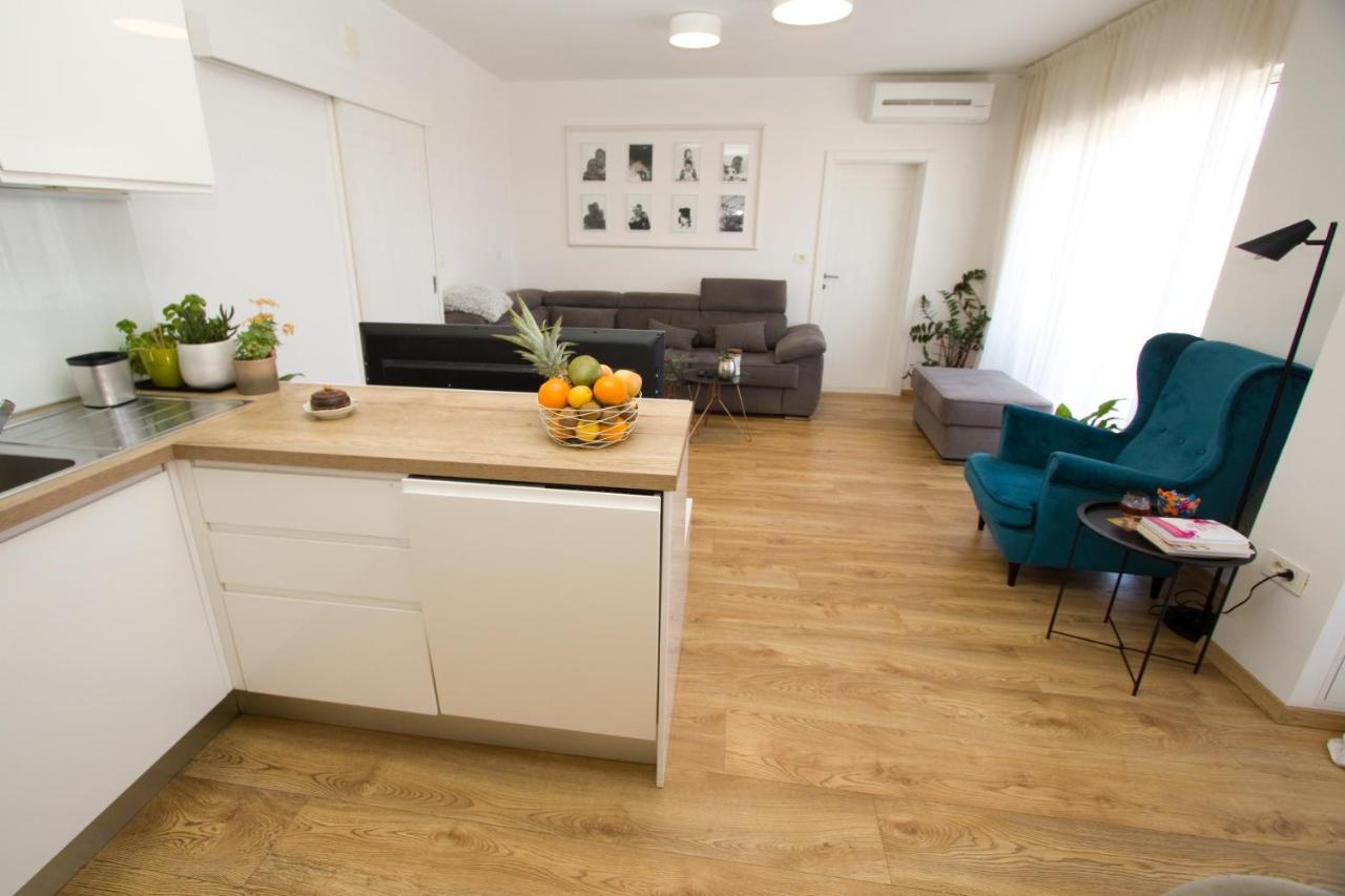 Apartmani Leo-Marin Макарська Екстер'єр фото
