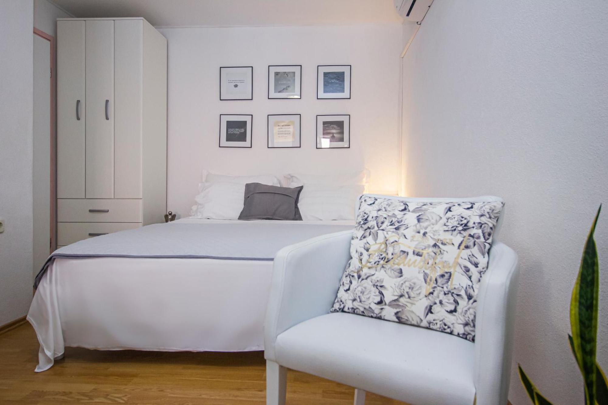 Apartmani Leo-Marin Макарська Екстер'єр фото